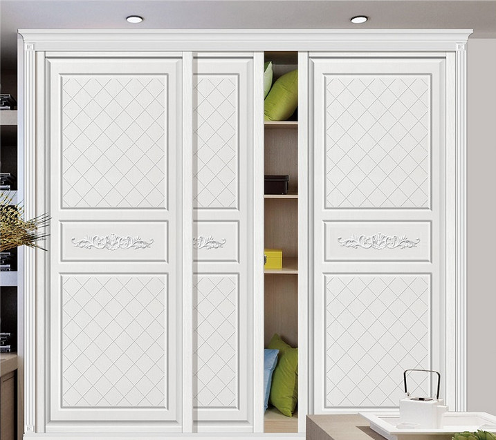 小房间的简易衣柜该如何做保养？